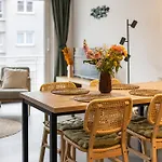Apartment Century 2a 0201