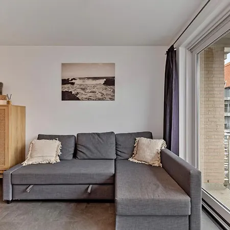 Century 2a Apartment